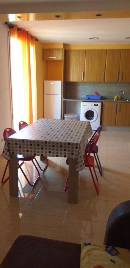 Besalut Apartment Екстер'єр фото